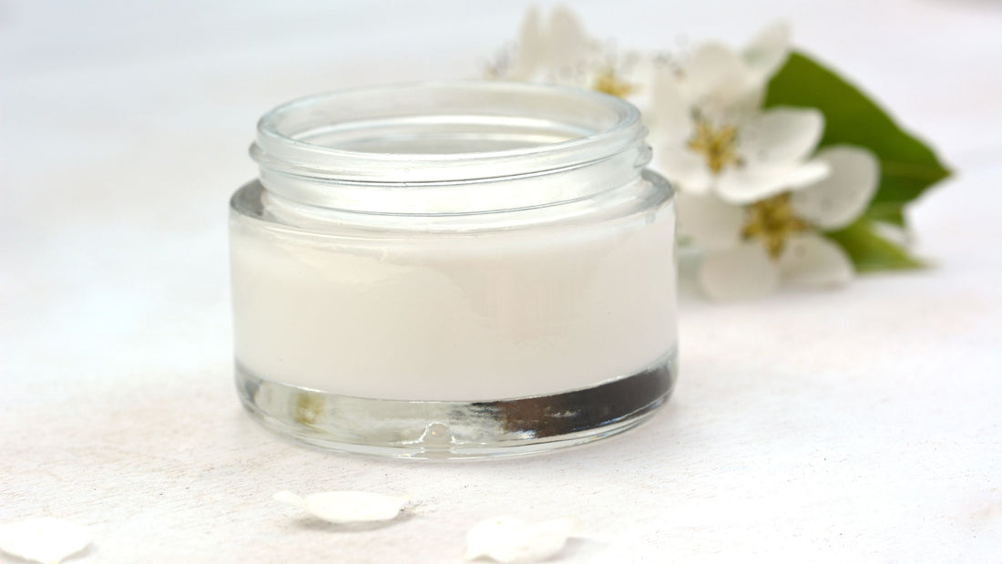 Why Coconut Oil Is a Staple Ingredient in Tallow Moisturizer